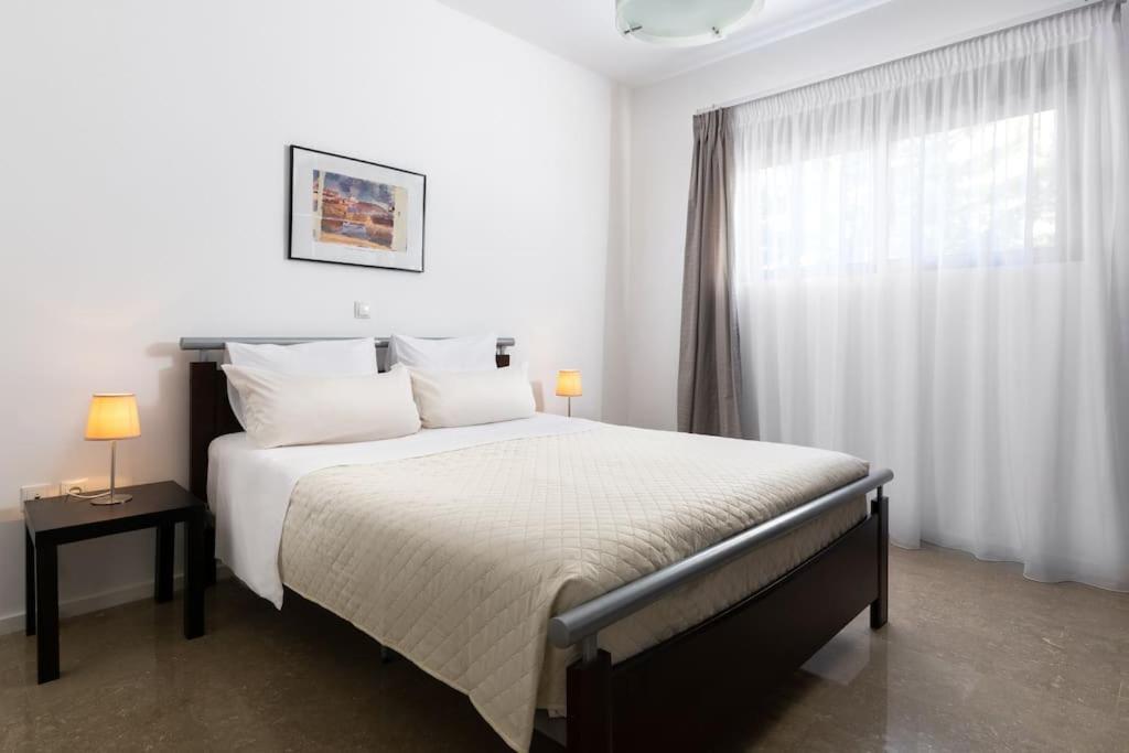 Apartment Luxurious And Modern House Near Town And *